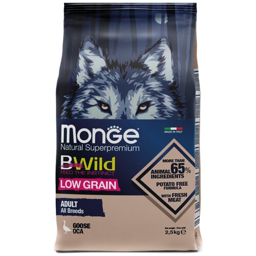 Сухие корма для собак Monge Dog BWild LOW GRAIN низкозерновой корм из мяса гуся для взрослых собак всех пород, вес 2,5 кг фотография